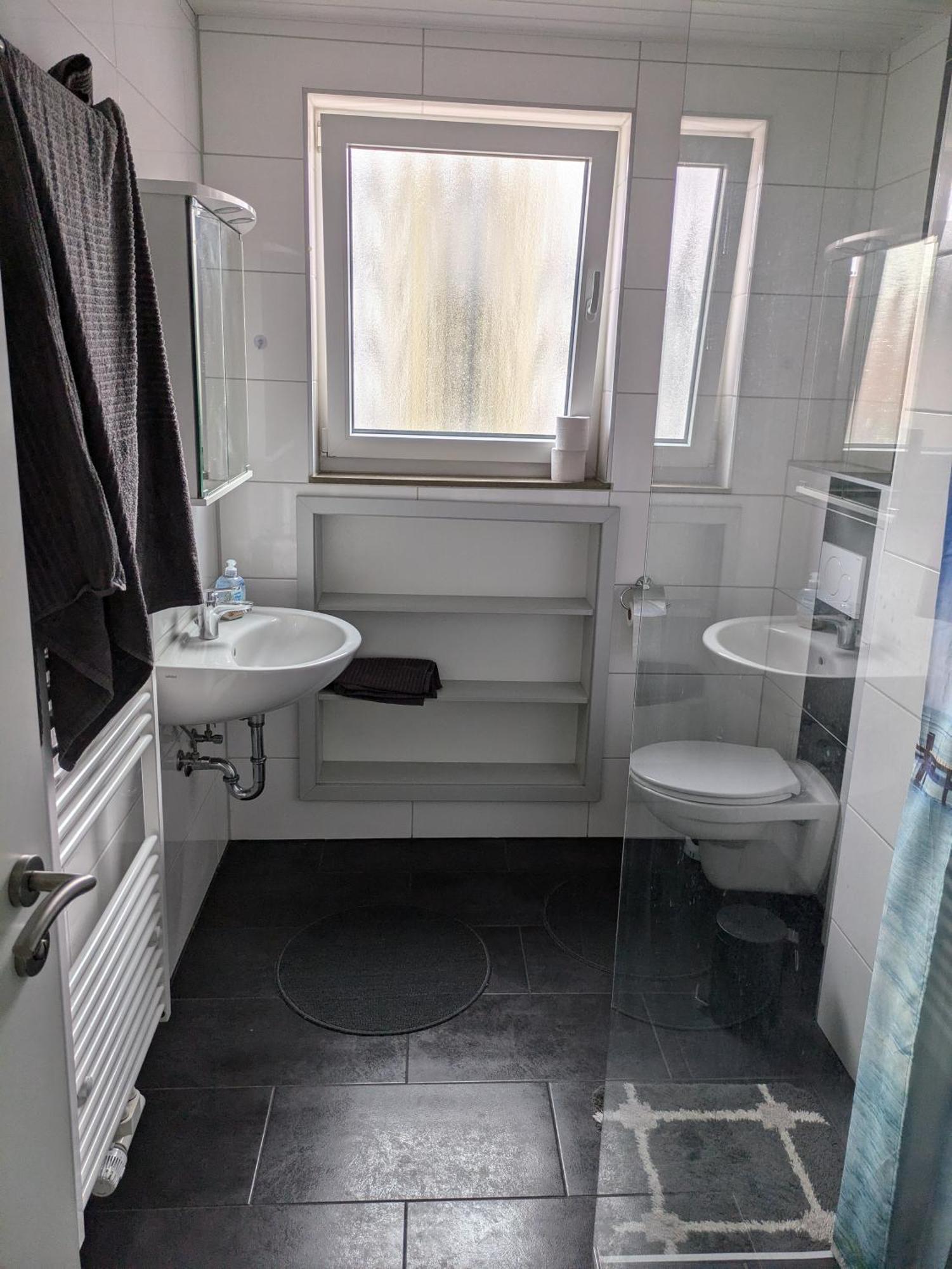 Schoene Einfache Ferienwohnung Zwischen Stadt Und Meer Вильгельмсхафен Экстерьер фото