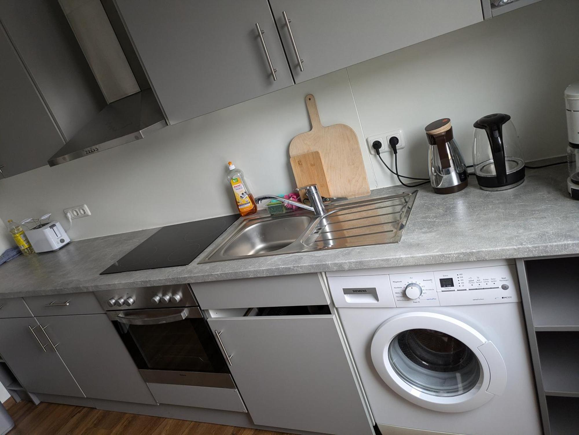 Schoene Einfache Ferienwohnung Zwischen Stadt Und Meer Вильгельмсхафен Экстерьер фото